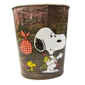 Vintage Cheinco Snoopy Charlie Brown Tin Canister Metal Waste Basket 1975 USA